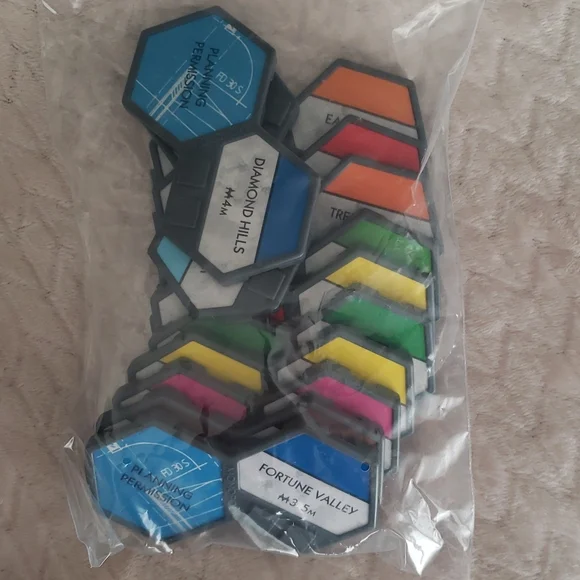 🖤 3/$15 Monopoly U-Build, Like New - Picture 6 of 7